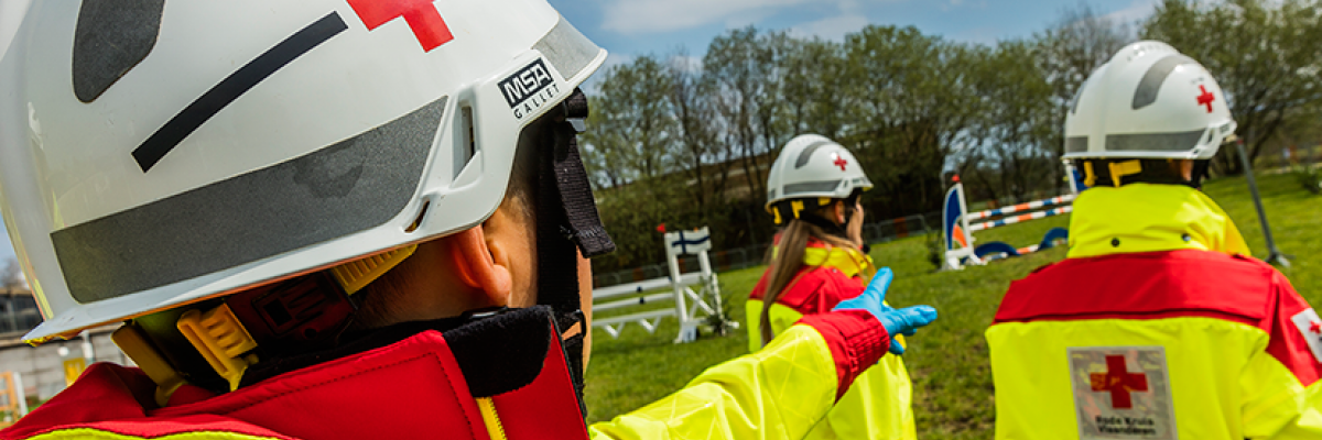 Rode Kruis-Vlaanderen - helpt helpen - Mechelen